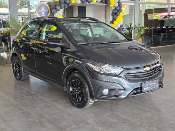 CHEVROLET ONIX 1.4 MPFI ACTIV 8V FLEX 4P AUTOMÁTICO CHEVROLET ONIX 1.4 MPFI ACTIV 8V FLEX 4P AUTOMÁTICO